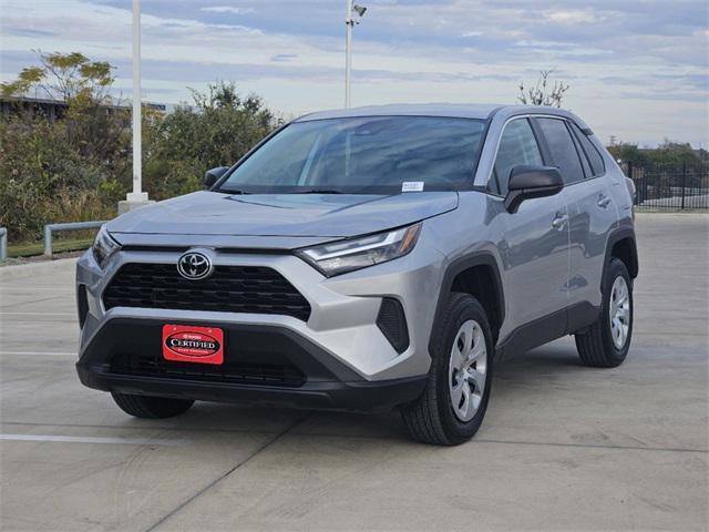 2024 toyota rav4 le
