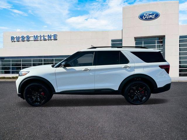 2022 ford explorer st