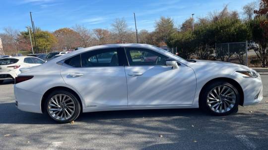 2022 Lexus ES
