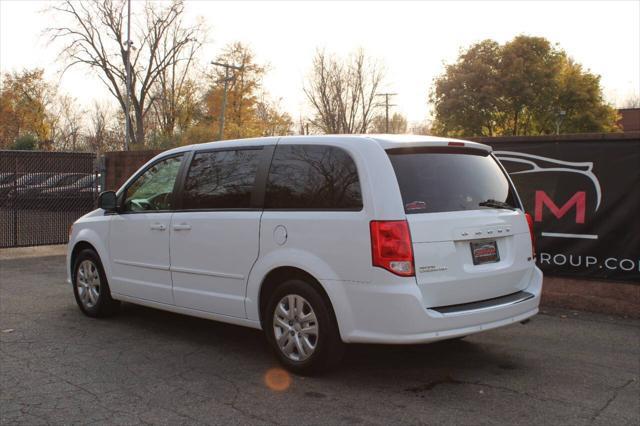 2017 dodge grand caravan se