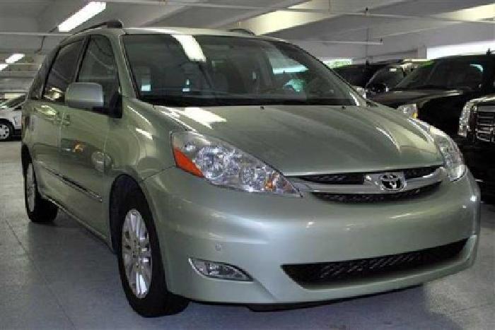 2009 toyota sienna in miami, fl