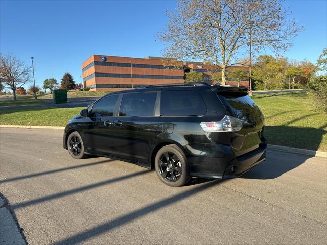 2020 toyota sienna se