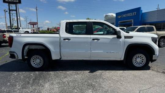 2024 GMC Sierra 1500 pro
