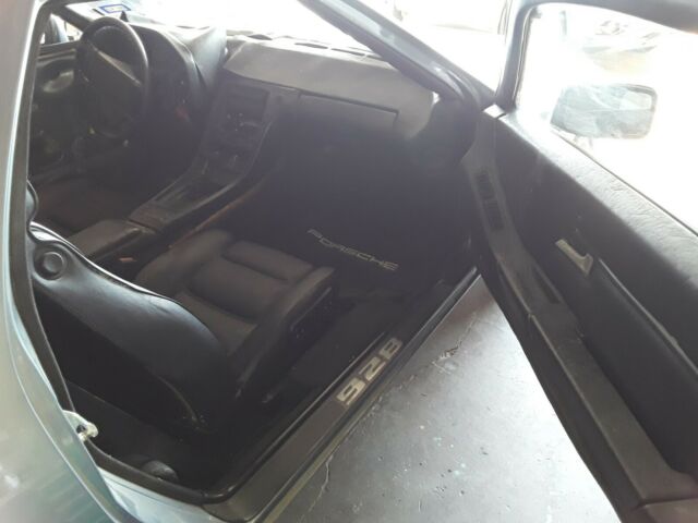 1982 porsche 928 74,355 orig. miles a/t runs good - needs work - make offer