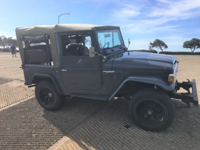 1975 toyota fj40 land cruiser factory soft top