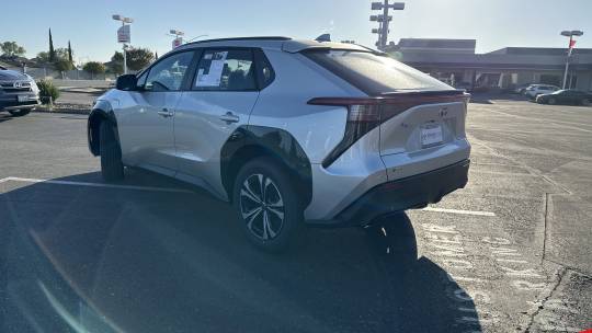 2024 Toyota bZ4X