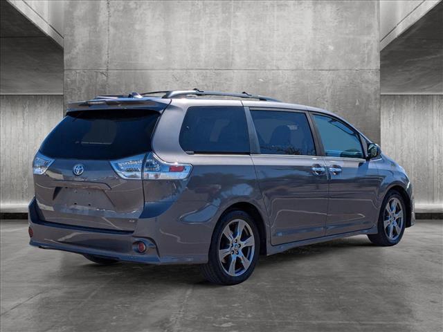 2018 toyota sienna l