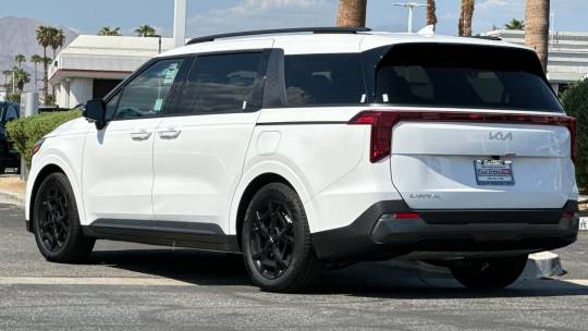 2025 Kia Carnival