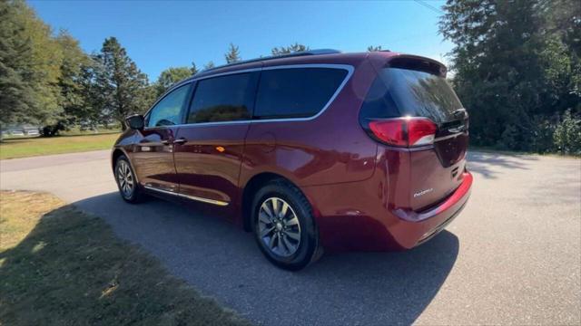 2019 chrysler pacifica touring-l plus
