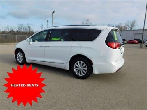 2018 chrysler pacifica touring-l plus in chester, indiana