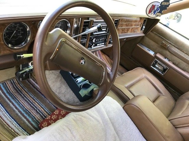 1989 buick estate wagon lesabre low miles / immaculate / rust free