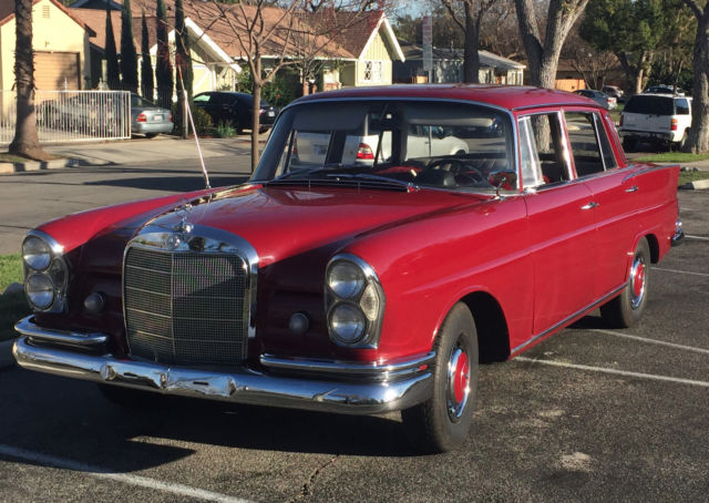 classic 1962 mercedes benz 220s
