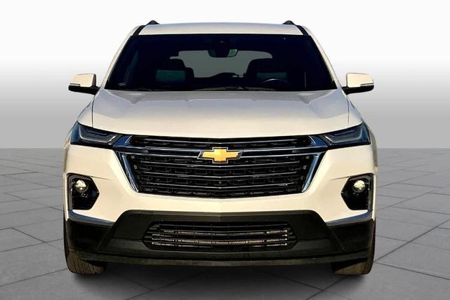 2022 chevrolet traverse lt leather