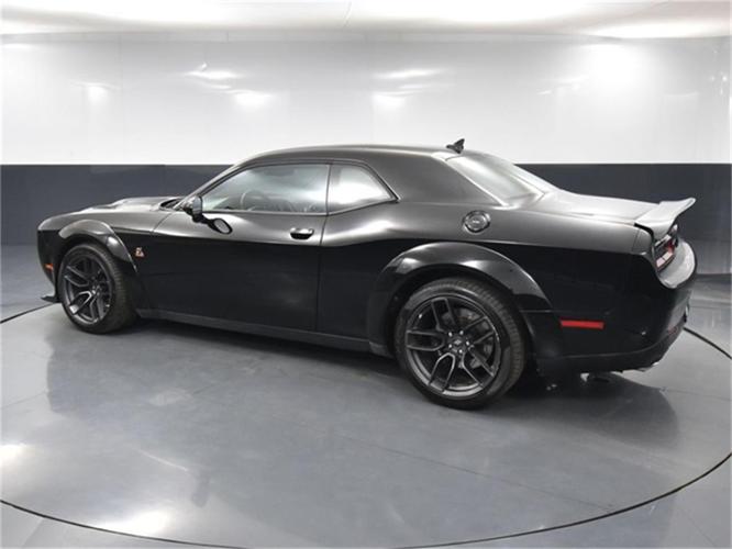 2020 dodge challenger in saint cloud, minnesota