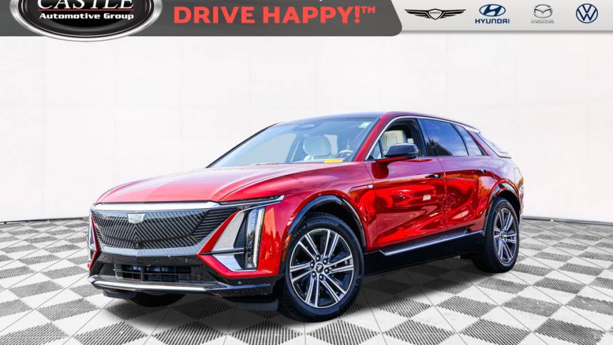2024 cadillac lyriq luxury 1
