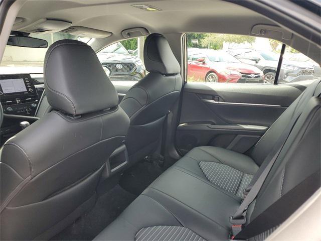 2024 toyota camry se
