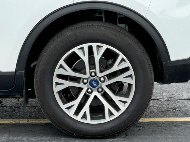 2022 ford escape sel