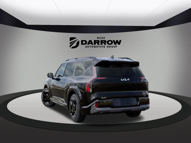 new 2024 kia ev9 gt-line
