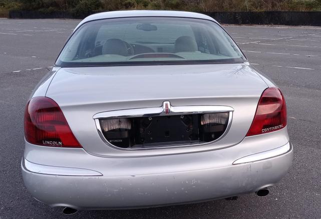 2001 lincoln continental base