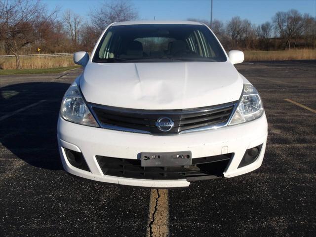 2012 nissan versa 1.8 s