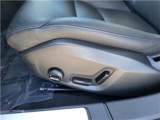 2024 Volvo S60 b5 plus dark theme