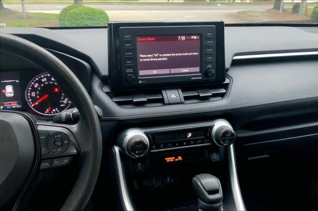 2022 toyota rav4 xle