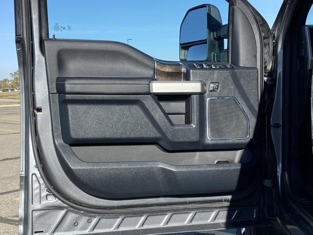 2022 ford f-250 lariat