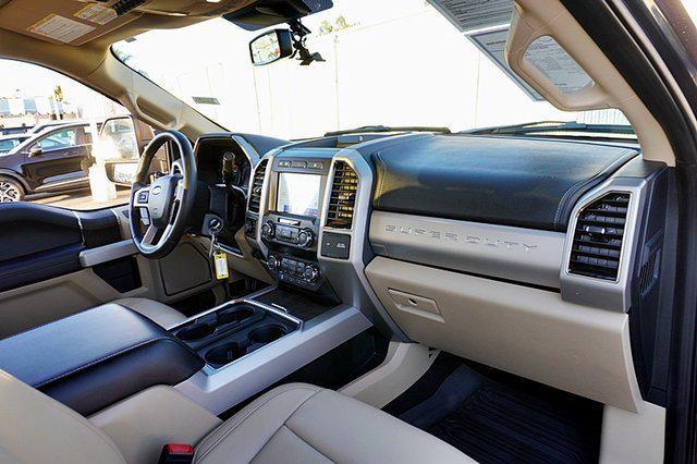 2020 ford f-250 lariat