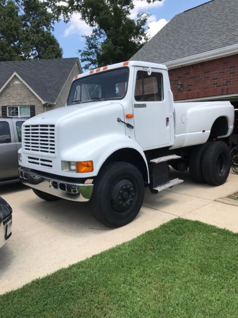1990 international 7300 dt466 turbo