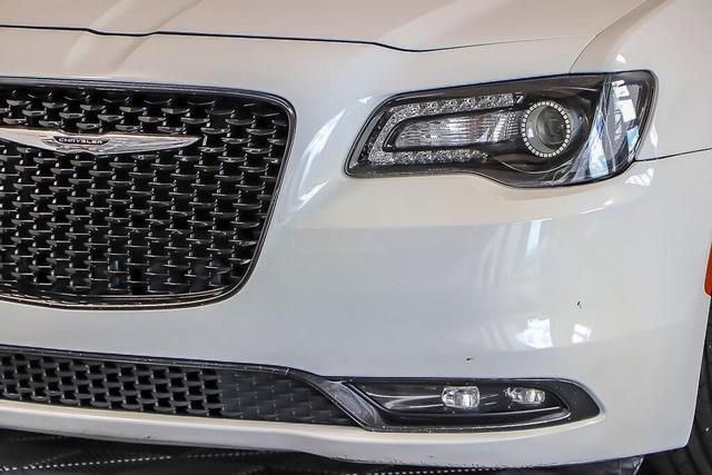 2017 chrysler 300 in vienna, virginia