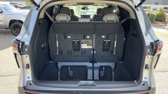 2025 Toyota Sienna