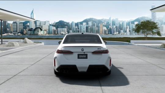 2025 BMW M5
