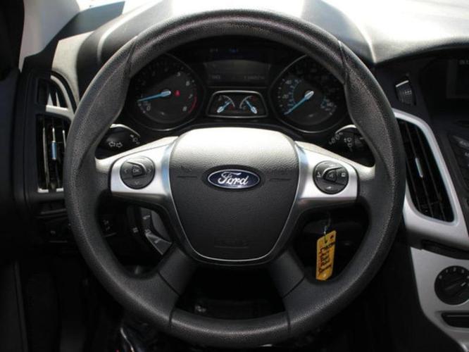 2014 ford focus se se 4dr hatchback for sale in las vegas, nevada
