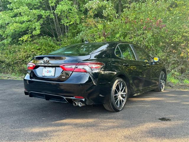 2023 toyota camry se