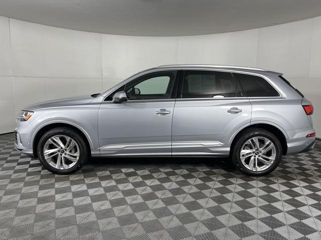 2022 audi q7 55 premium plus