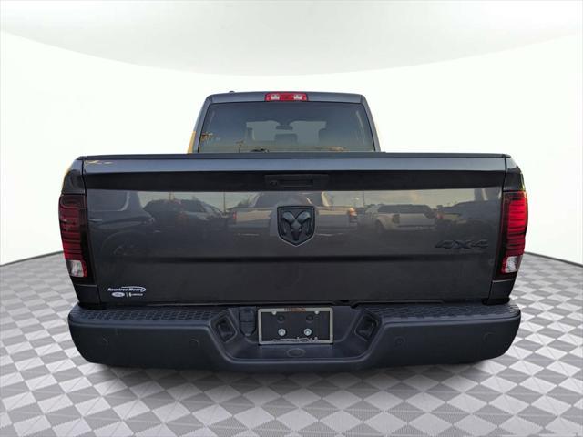 2022 ram 1500 classic warlock quad cab 4x4 6'4' box
