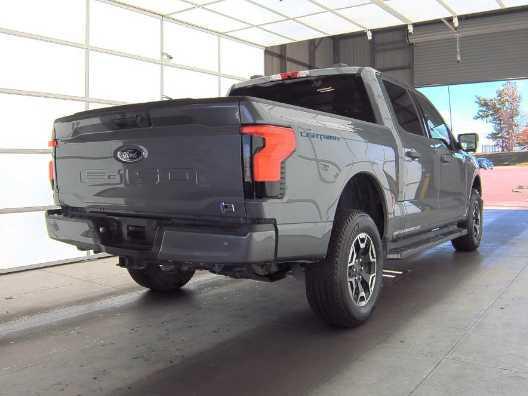 2023 ford f-150 lightning xlt