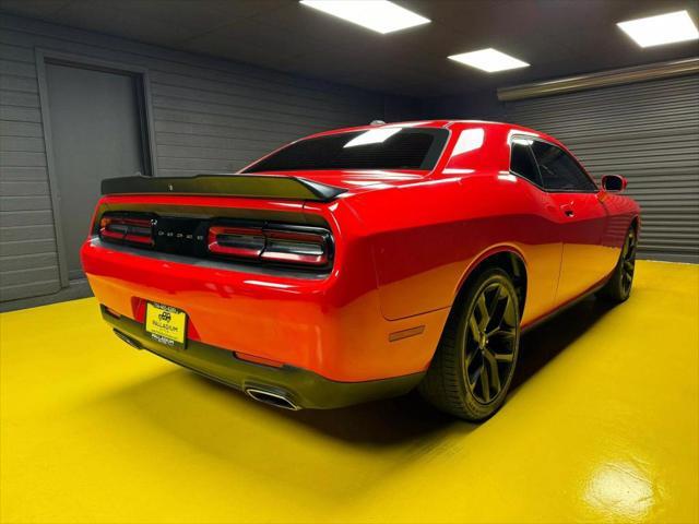 2019 dodge challenger sxt