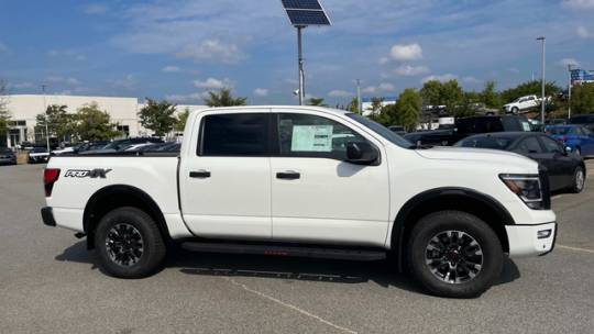 2024 Nissan Titan pro-4x