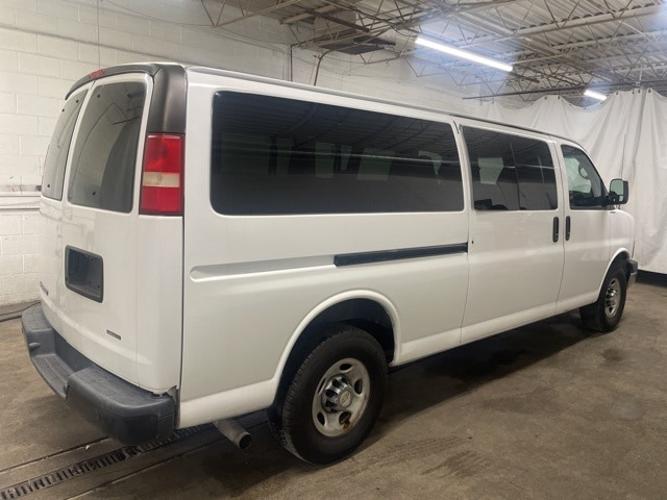 used 2012 chevrolet express passenger lt