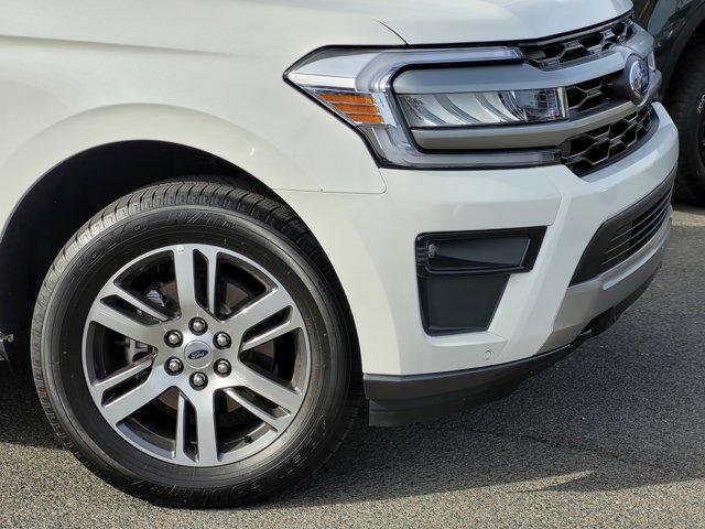 2023 ford expedition xlt