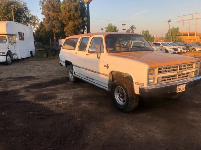 1987 chevrolet suburban k20 4x4