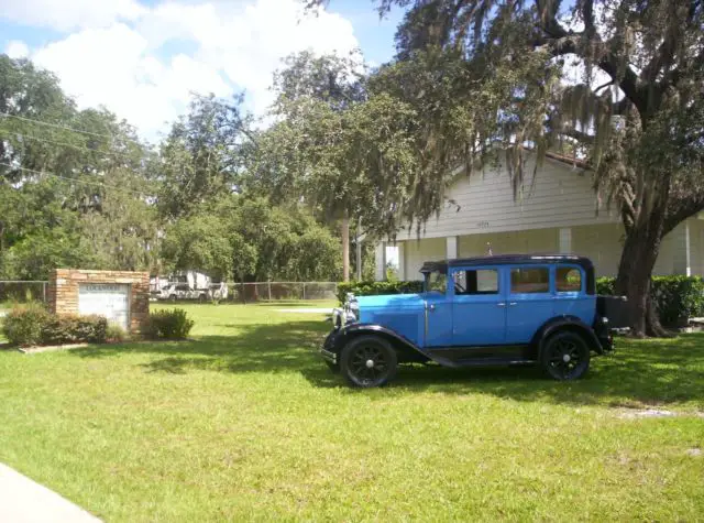1930 pontiac four door sedan/model a