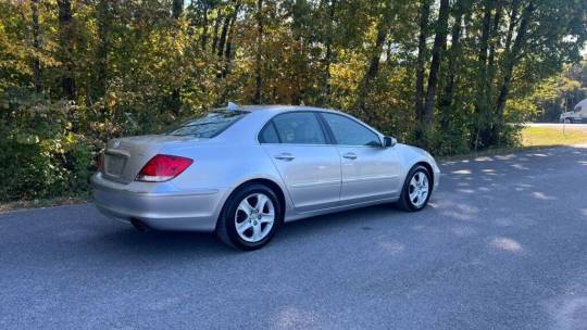 2005 Acura RL