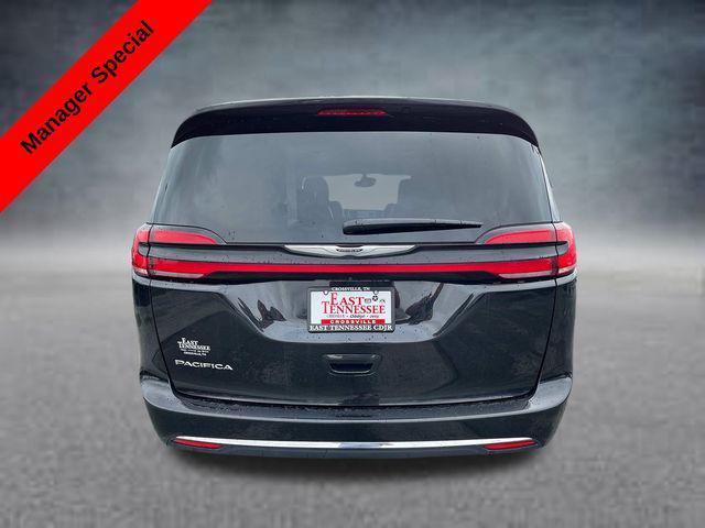 2022 chrysler pacifica touring l