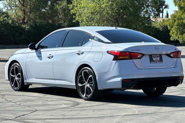 2023 nissan altima sr fwd