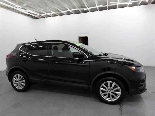 2020 nissan rogue sport s