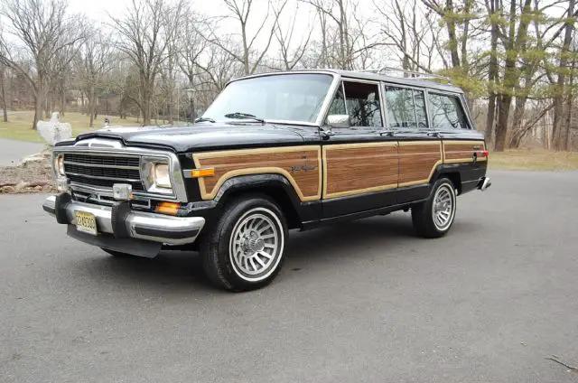 beautiful, very solid 1989 jeep grand wagoneer, 5.9l v8, leather, woodgrain, 4wd