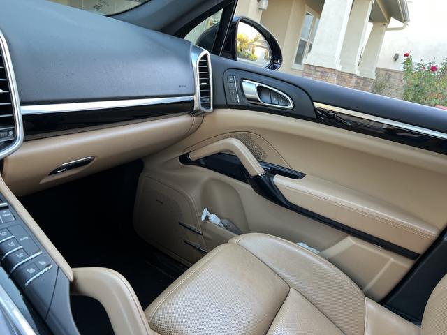 2016 porsche cayenne base
