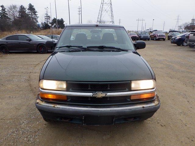 used 2003 chevrolet s10 pickup ls grand blanc, mi 48439 for sale in grand blanc, michigan